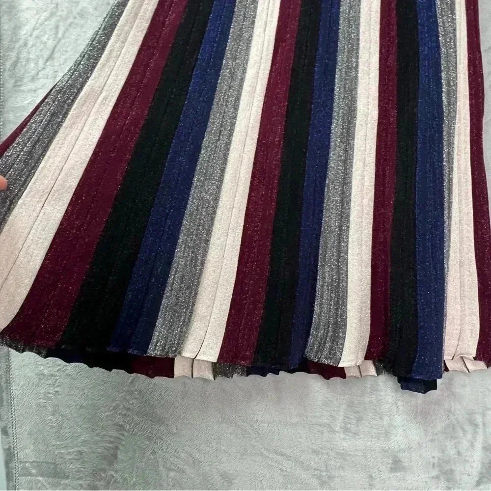 Neua Metallic Vertical Striped Broomstick Goth Knit Maxi Skirt Sz XL - Picture 3 of 9